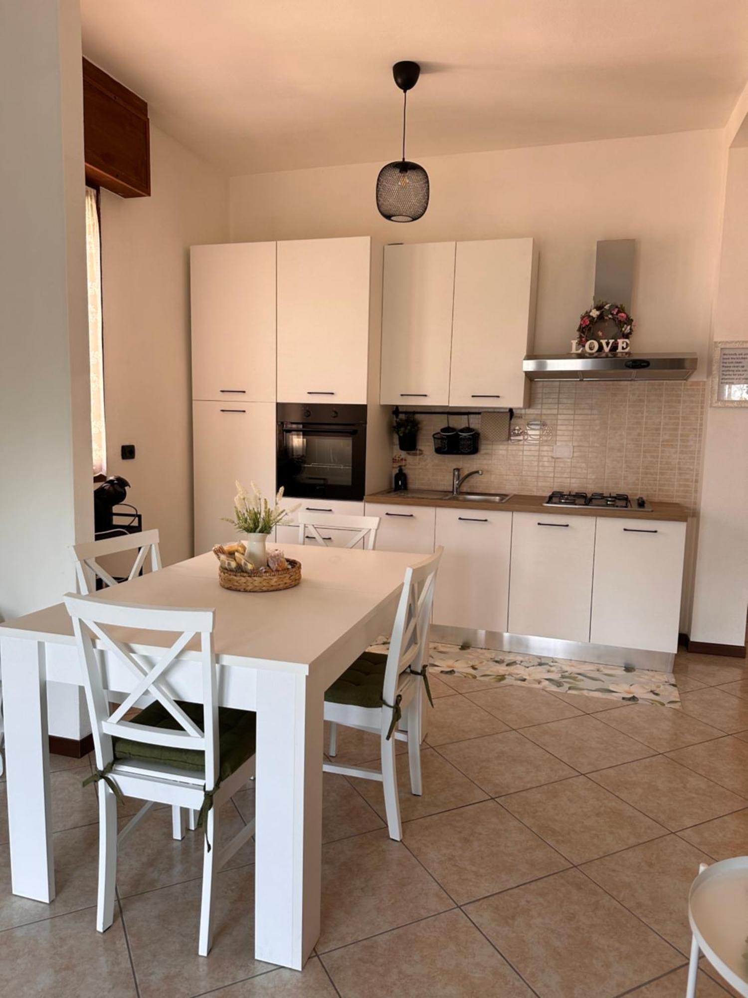 Ferienwohnung Little House Lezzeno Exterior foto
